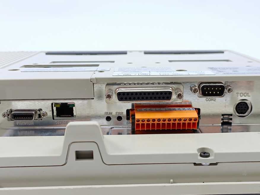 TELEMECANIQUE XBTG5230 Magelis Touch Panel 10 MULTI COL