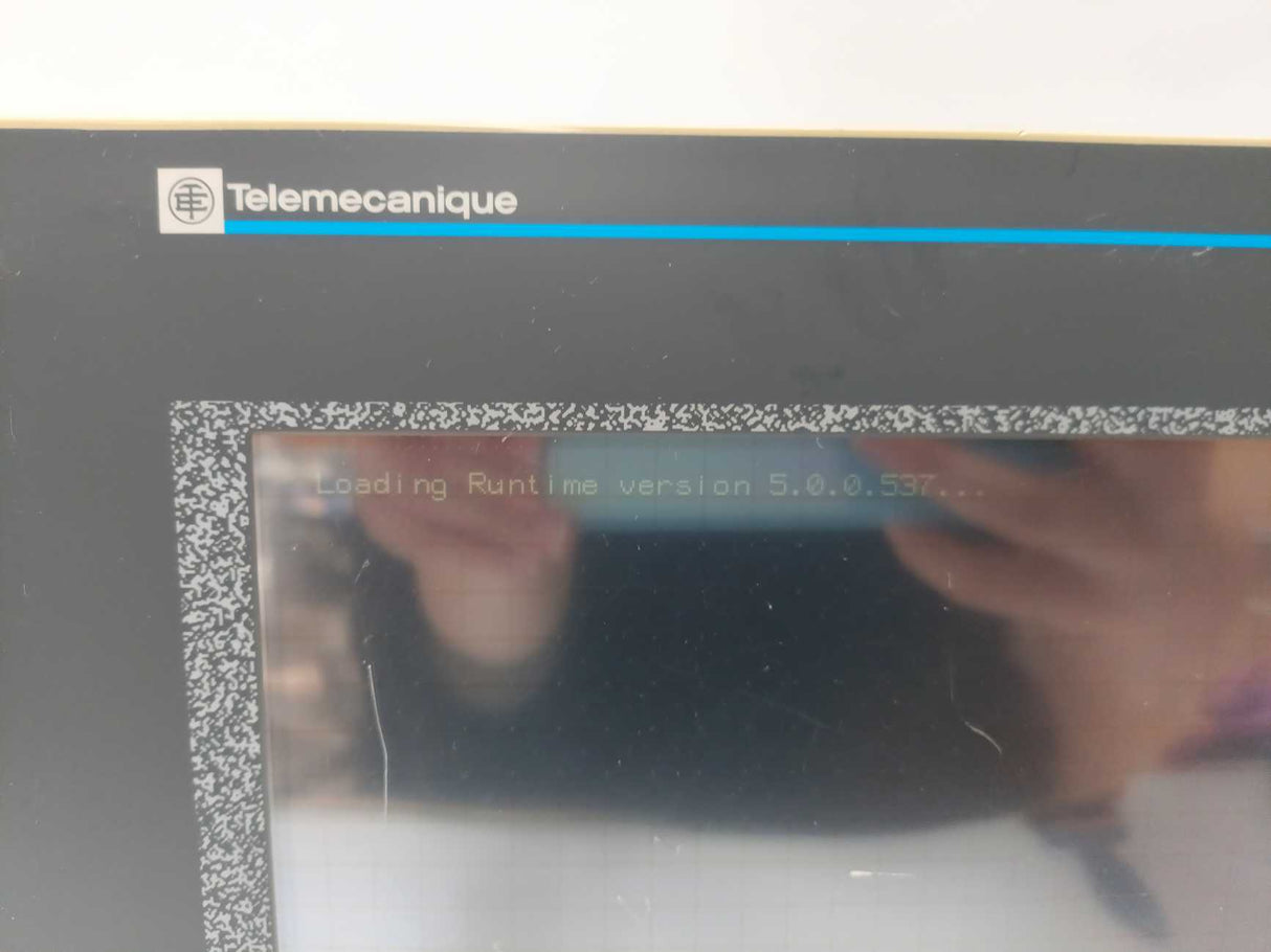 TELEMECANIQUE XBTG5230 Magelis Touch Panel 10 MULTI COL