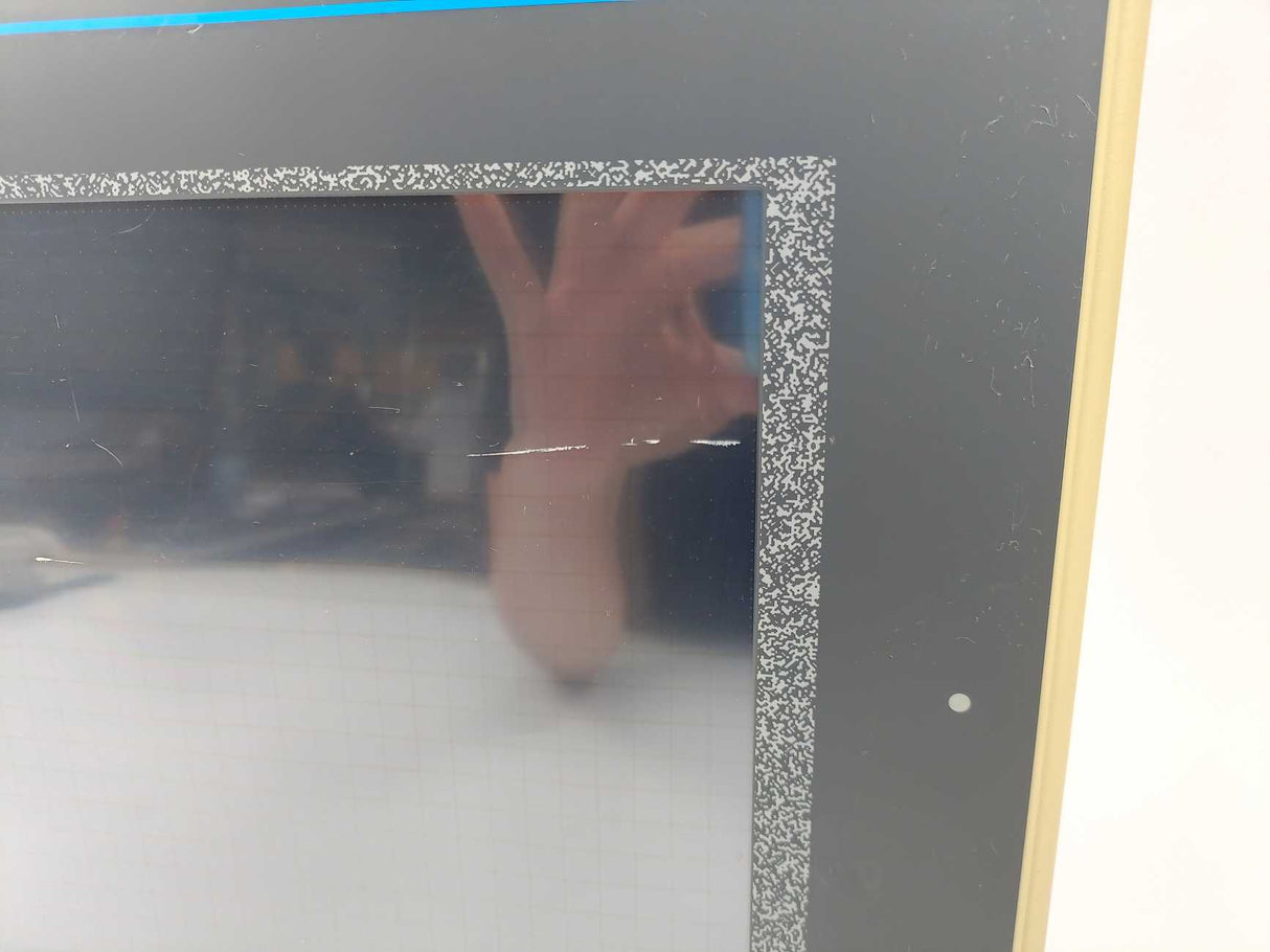 TELEMECANIQUE XBTG5230 Magelis Touch Panel 10 MULTI COL