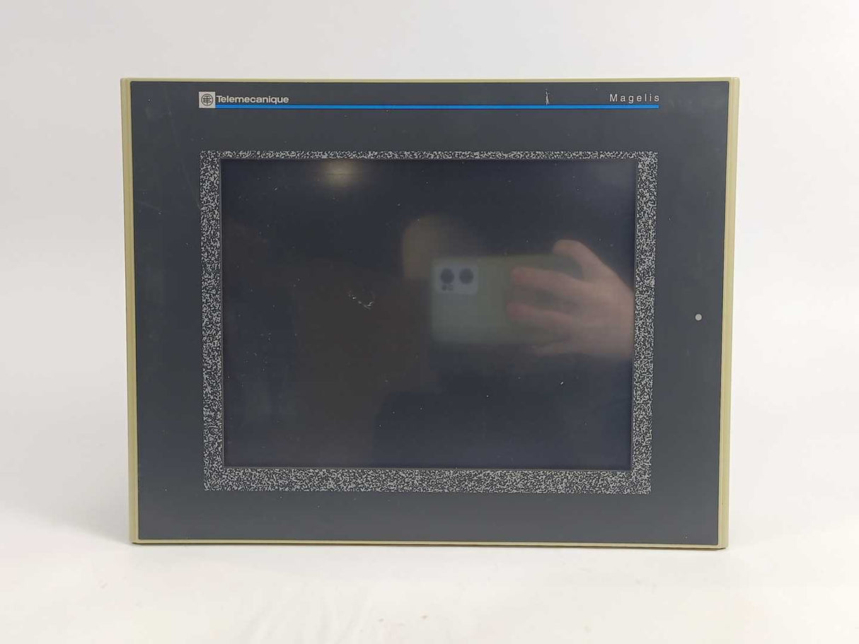 TELEMECANIQUE XBTG5330 MAGELIS 10.4" Touchscreen Operator Interface