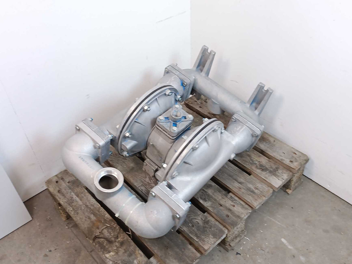 Sandpiper S20B1AGTABS000 Air Operated Double Diaphragm Pump 2"