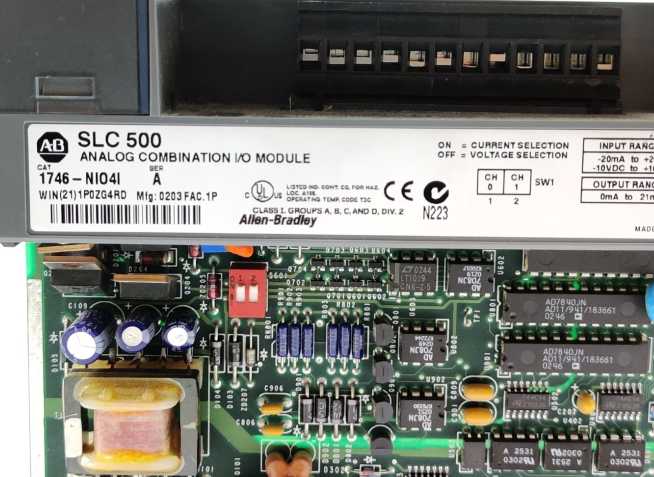 AB 1746-NI04I Ser. A ; Fac. 1P ; SLC 500 Analog Combination Module