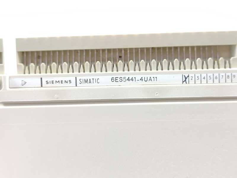 Siemens 6ES5 456-7LA11 SIMATIC S5, Digital output