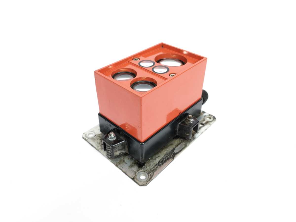 Leuze Electronic 50028602 DDLS 170/120.1-2110 Data Light Barrier