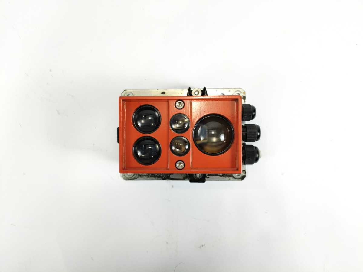 Leuze Electronic 50028602 DDLS 170/120.1-2110 Data Light Barrier