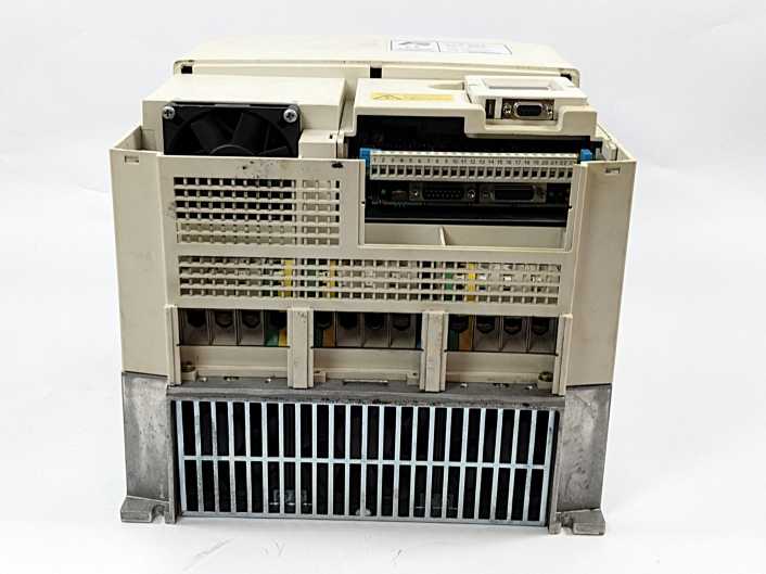 KEB COMBIVERT 17.F4.COH-3441/2.2 3PH, 18.5KW, 29KVA, 440V, Missing Front Cover