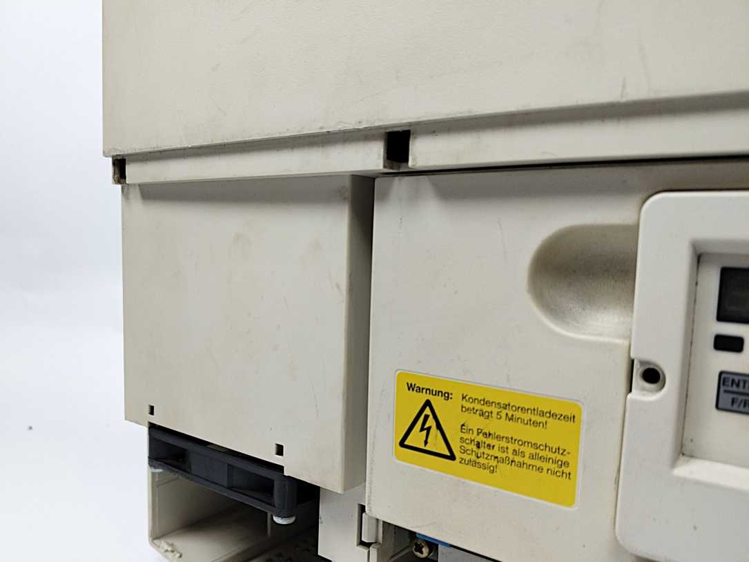 KEB COMBIVERT 17.F4.COH-3441/2.2 3PH, 18.5KW, 29KVA, 440V, Missing Front Cover