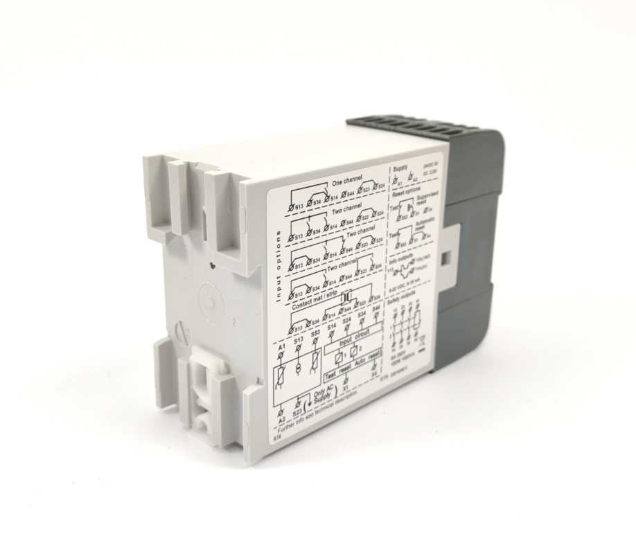 ABB 2TLA010026R0000 Safety relay RT6 24VDC