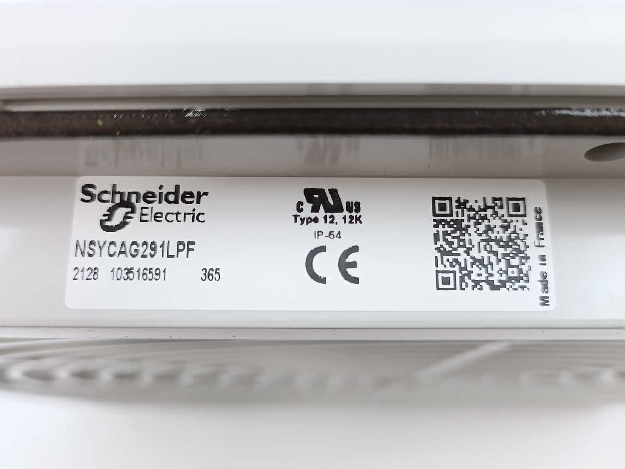 Schneider Electric NSYCAG291LPF Outlet Grid Cut-Out 291x29mm