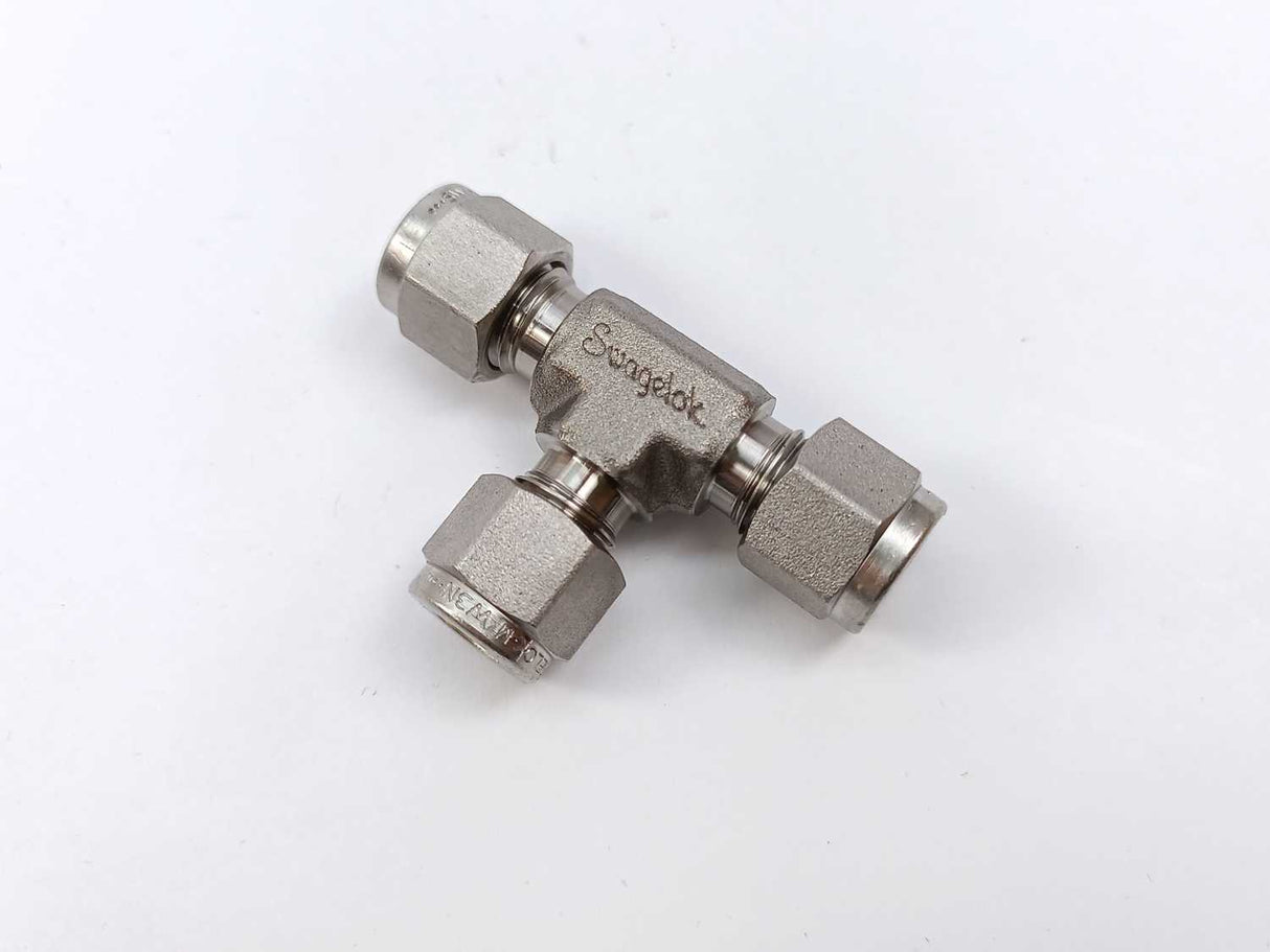 Swagelok M-400-3 Tube Fitting, Union Tee, 1/4 in. Batch of 10 pcs.