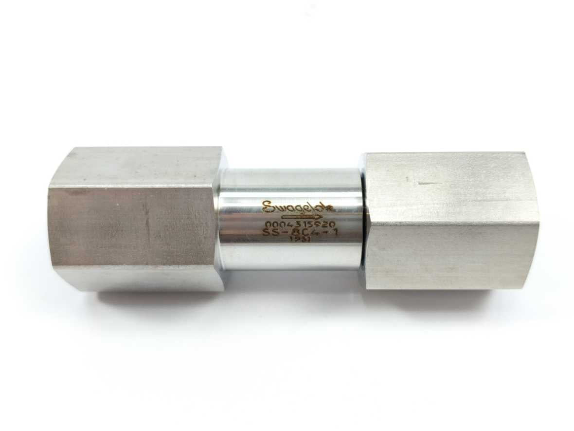 Swagelok SS-8C4-1 Stainless Steel Poppet Check Valve 5 Pcs.
