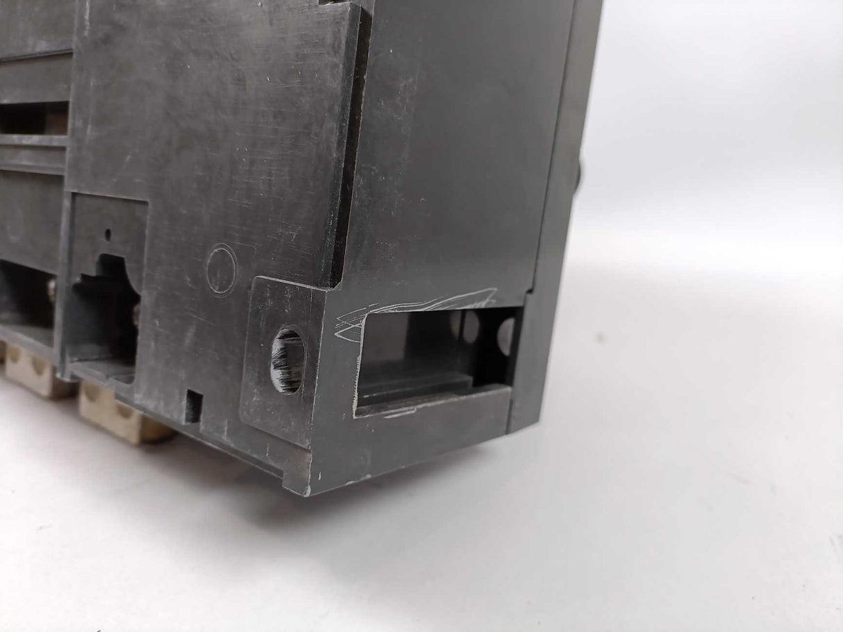 Schneider Electric 31331 INS800 4P 800 A-Switch Disconnector