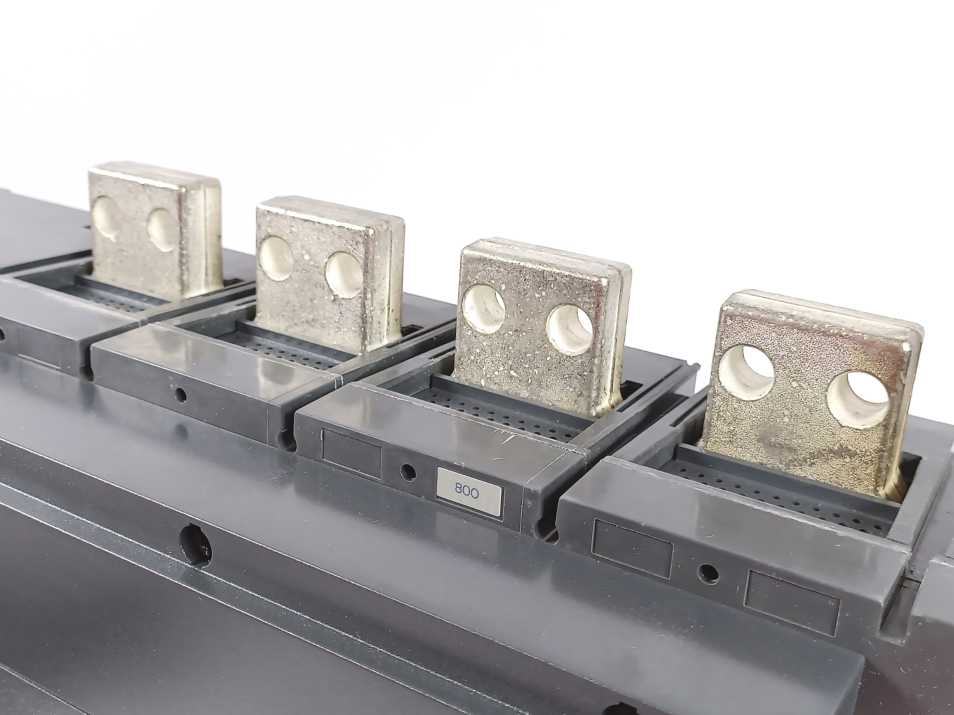 Schneider Electric 31331 INS800 4P 800 A-Switch Disconnector