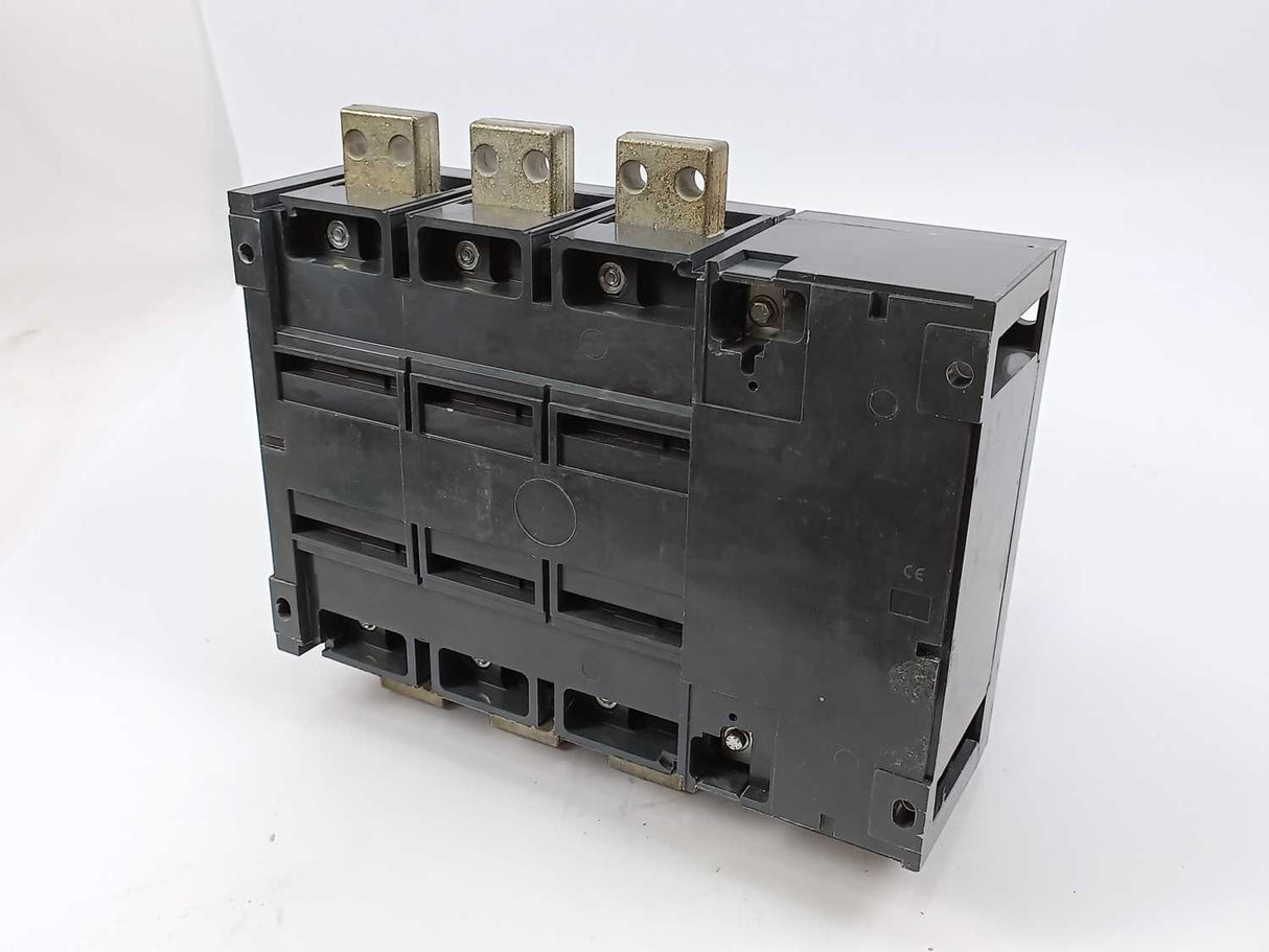 Schneider Electric 31330 INS800 3P 800A - Switch Disconnector