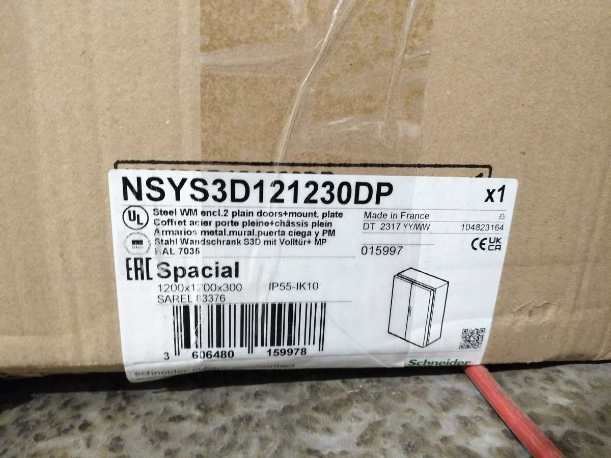 Schneider Electric NSYS3D121230DP Metal Enclosure w/ 2 doors + mounting plate