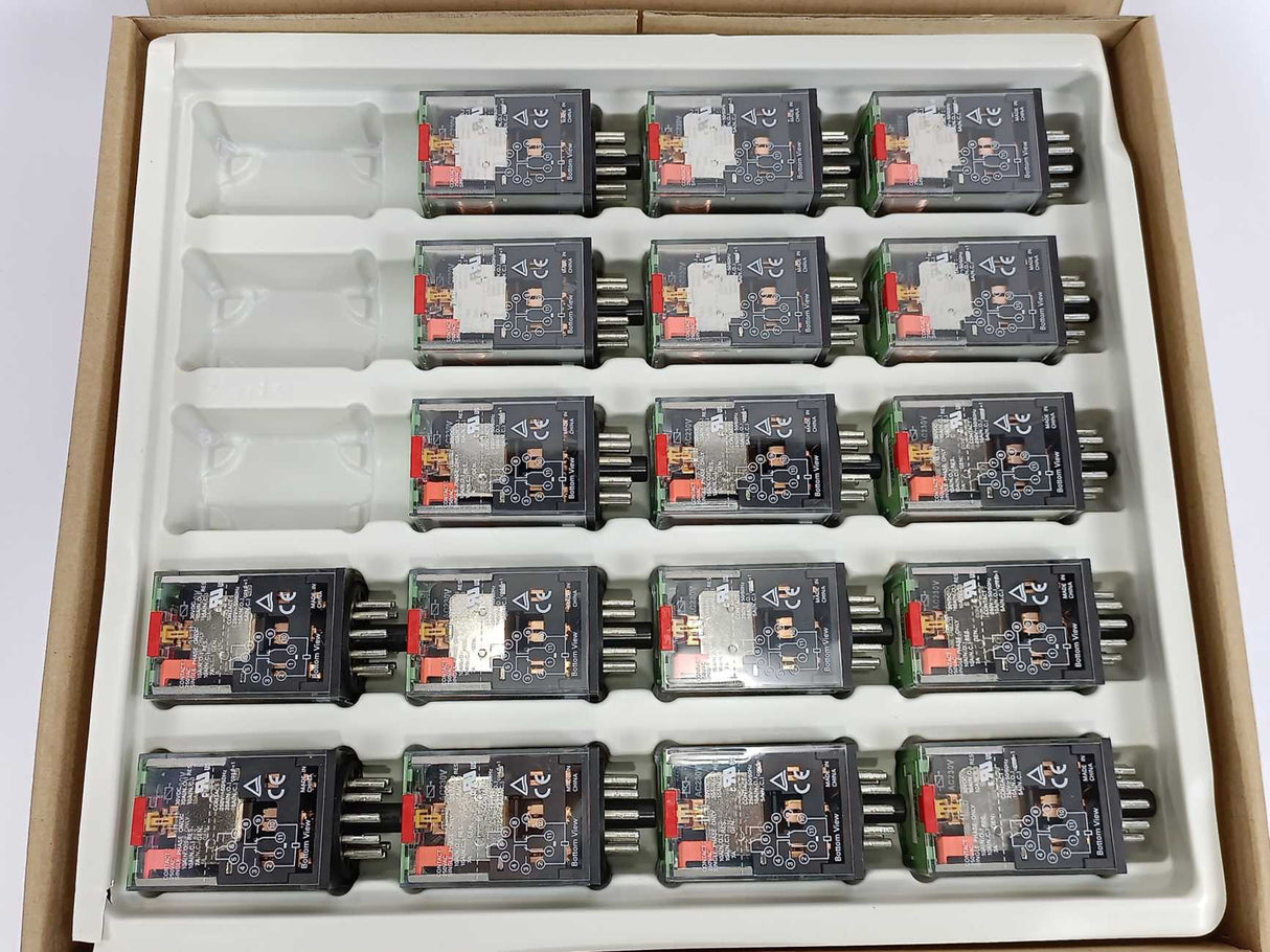 Phoenix Contact 2834300 Single Relay Batch 17 Pcs.