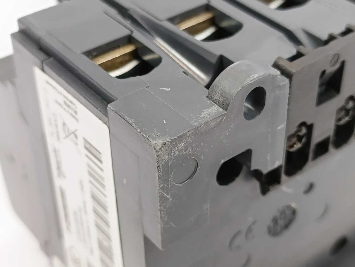 Schneider Electric INS40/63/80 Compact INS 80