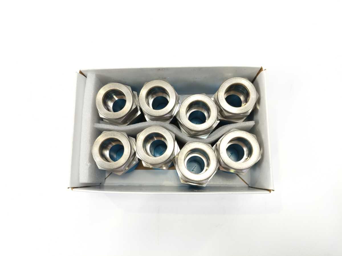 Swagelok SS-20M0-1-16 Male Connector 20mm Tube OD x1 in. 8 Pcs. batch