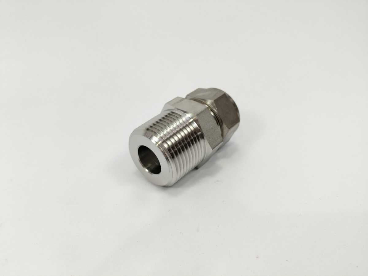 Swagelok SS-20M0-1-16 Male Connector 20mm Tube OD x1 in.