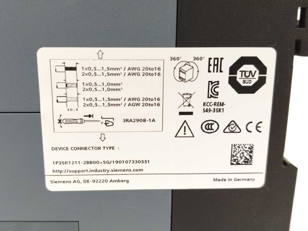 Siemens 3SK1211-2BB00 Safety Relay