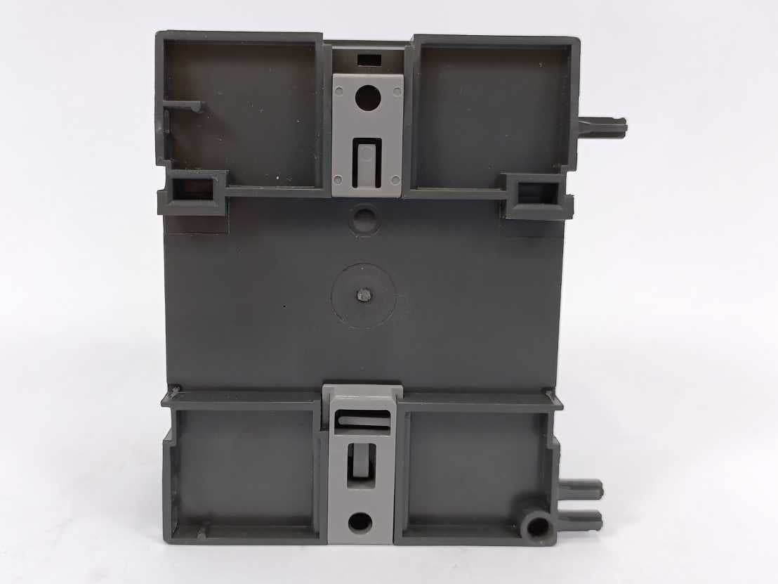 Siemens 6ED1055-1CB10-0BA0 Digital I/O Module