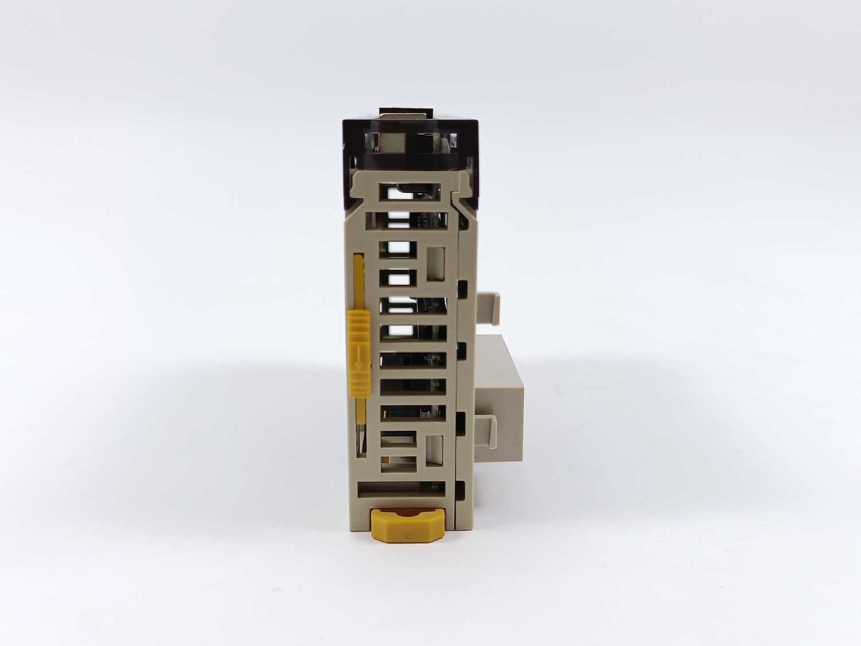 OMRON CJ1W-OD231 Output Unit 24V DC