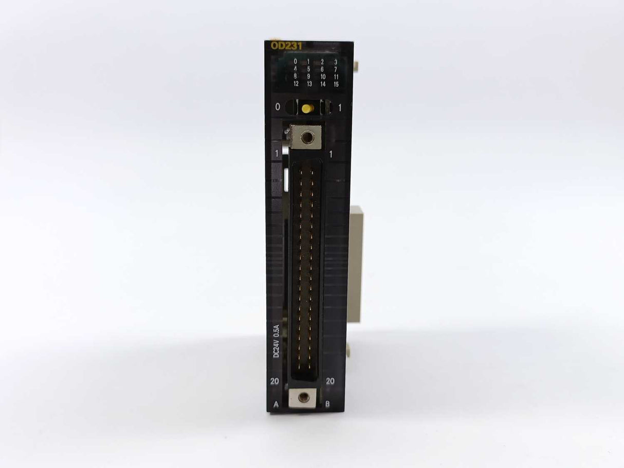 OMRON CJ1W-OD231 Output Unit 24V DC