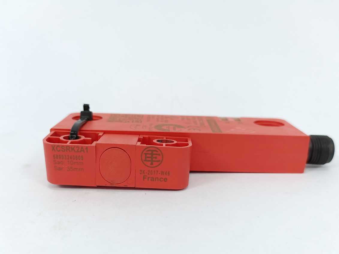 TELEMECANIQUE XCSRC10M12 RFID Safety Switch