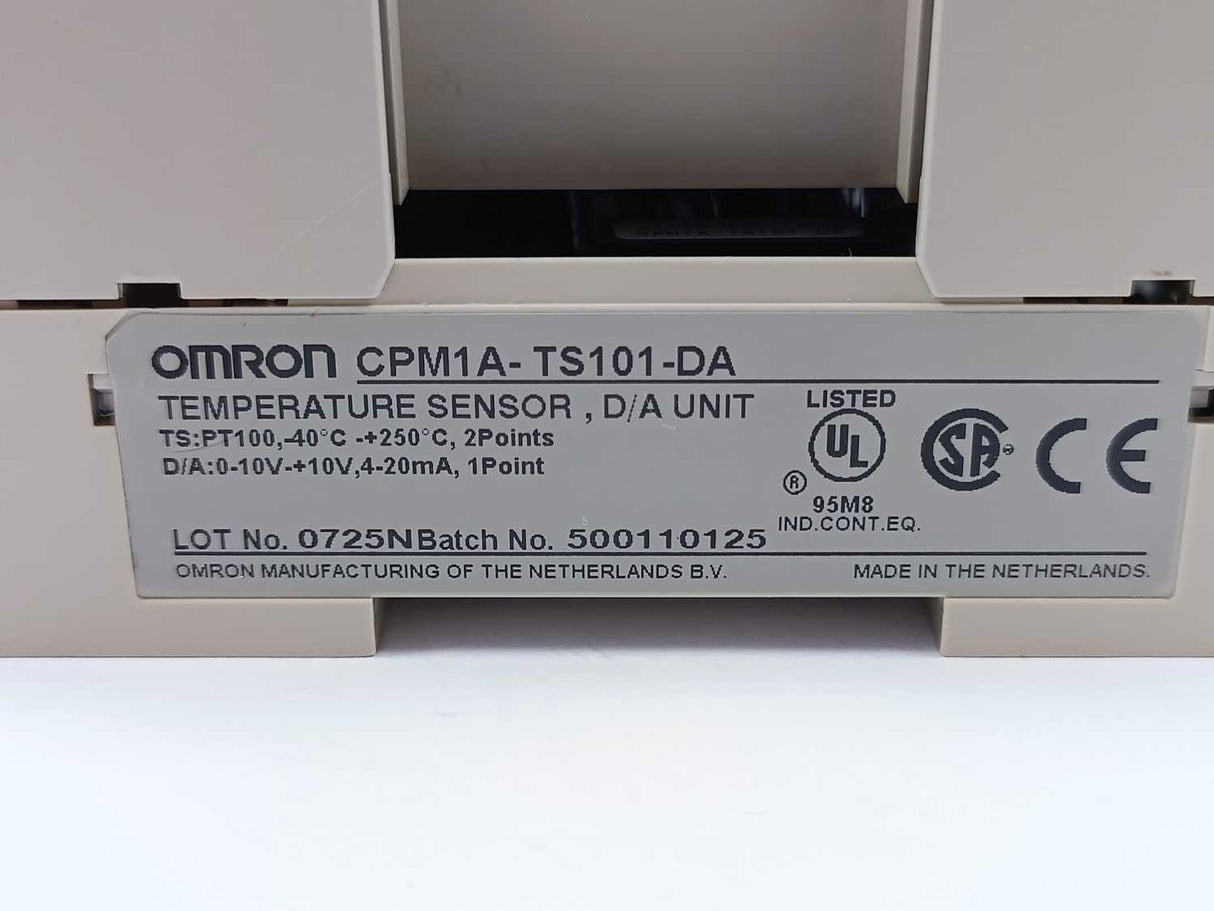 OMRON CPM1A-TS101-DA Temperature sensor D/A unit