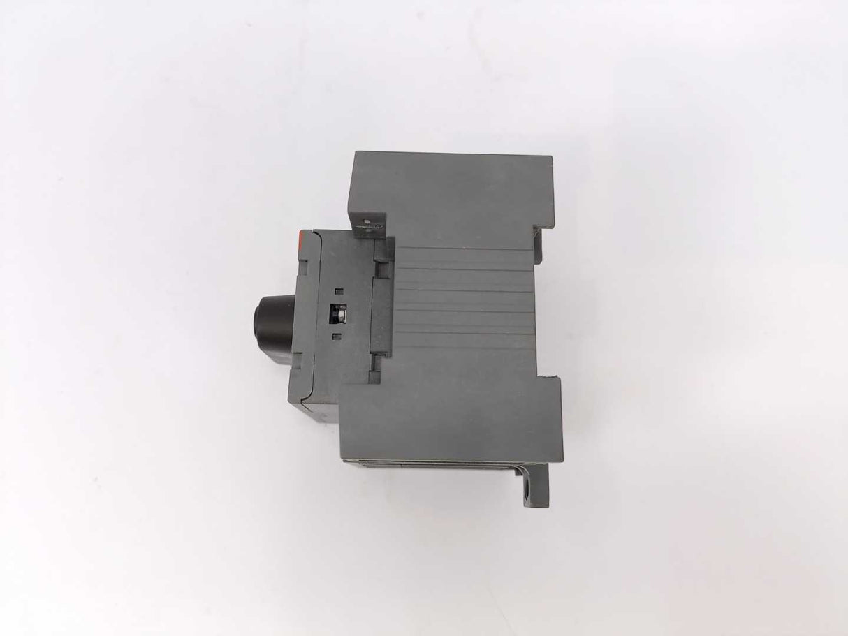 ABB 1SCA105413R1001 OT80F4N2 Switch Disconnector 600VAC 80A