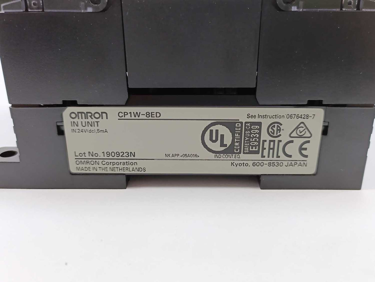 OMRON CP1W-8ED Input Unit 24V DC