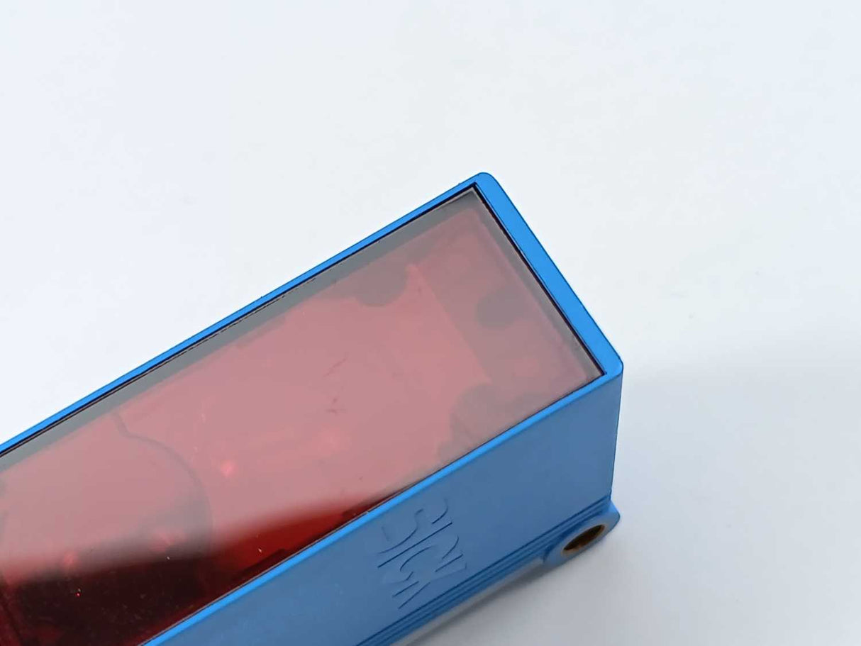 SICK 1065890 GL10-P4211 Retroreflective Sensor