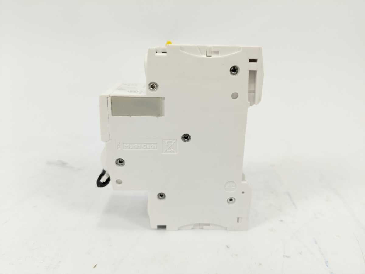 Schneider Electric A9F04204 Miniature Circuit Breaker C 4A, 6 pcs. Batch