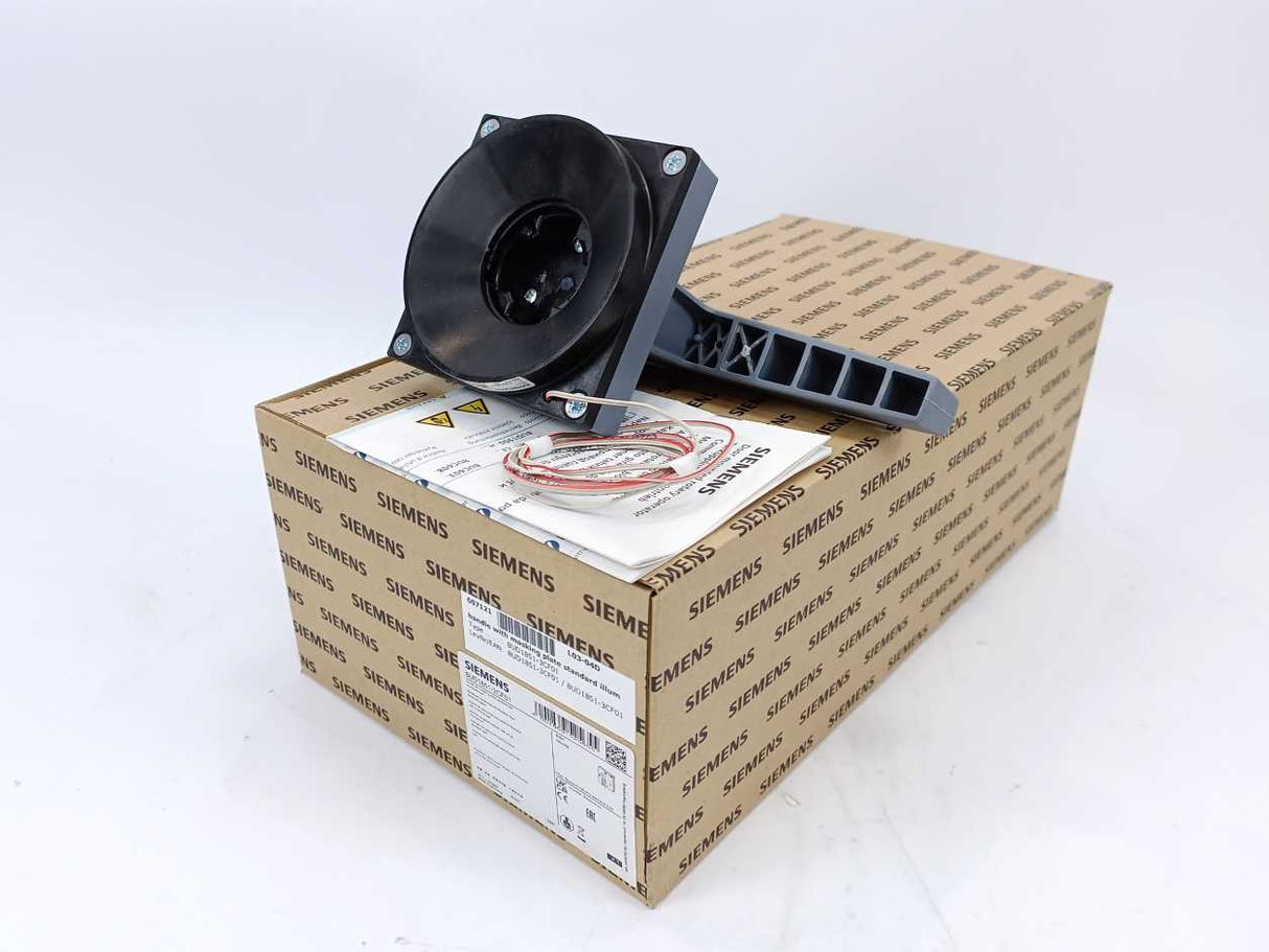 Siemens 8UD1851-3CF01 Handle with Masking Plate