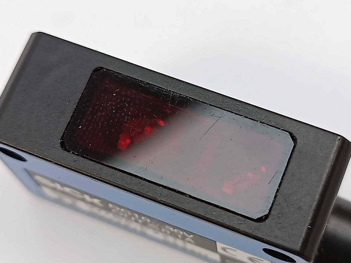 SICK 6033215 WTB8-P2211 Photoelectric Sensor