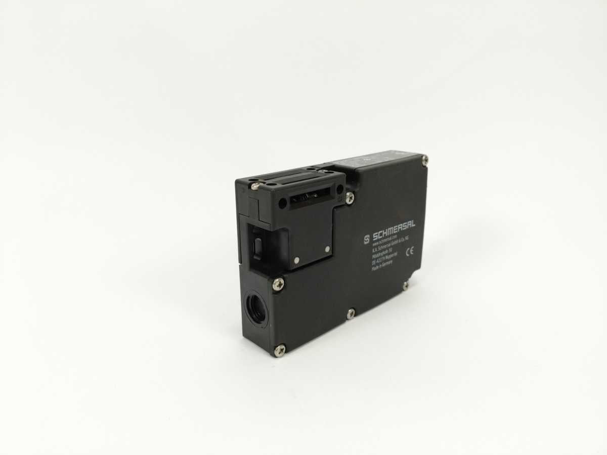 Schmersal AZM 161SK-12/12RKA-024 Safety Interlock Switch