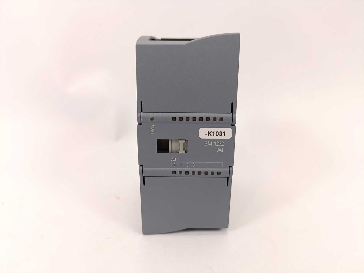 Siemens 6ES7 232-4HD32-0XB0 SIMATIC S7-1200 Analog Output Module