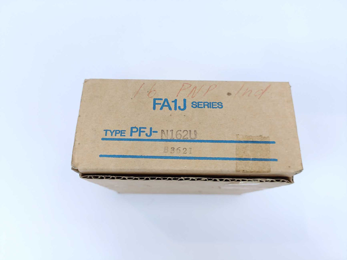 Idec Izumi Corp. PFJ-N162U FA-1J 16-DC Input Unit (SINK)