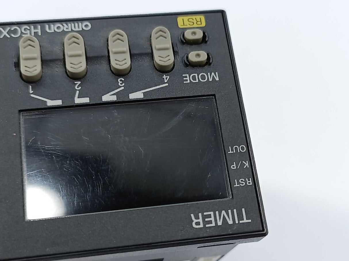 OMRON H5CX-AD Timer Relay