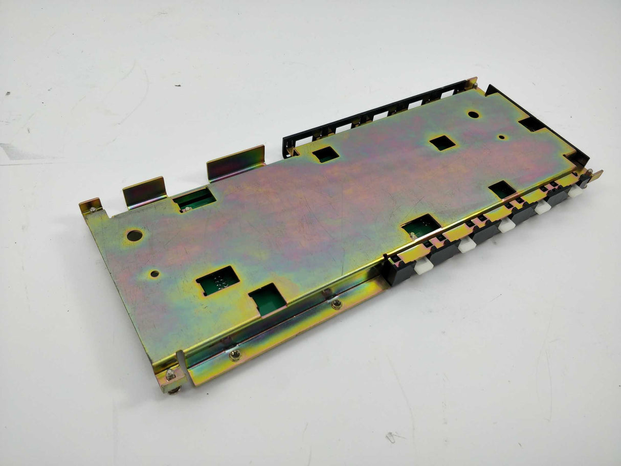 OMRON C200HW-BC051 Base Unit Backplane