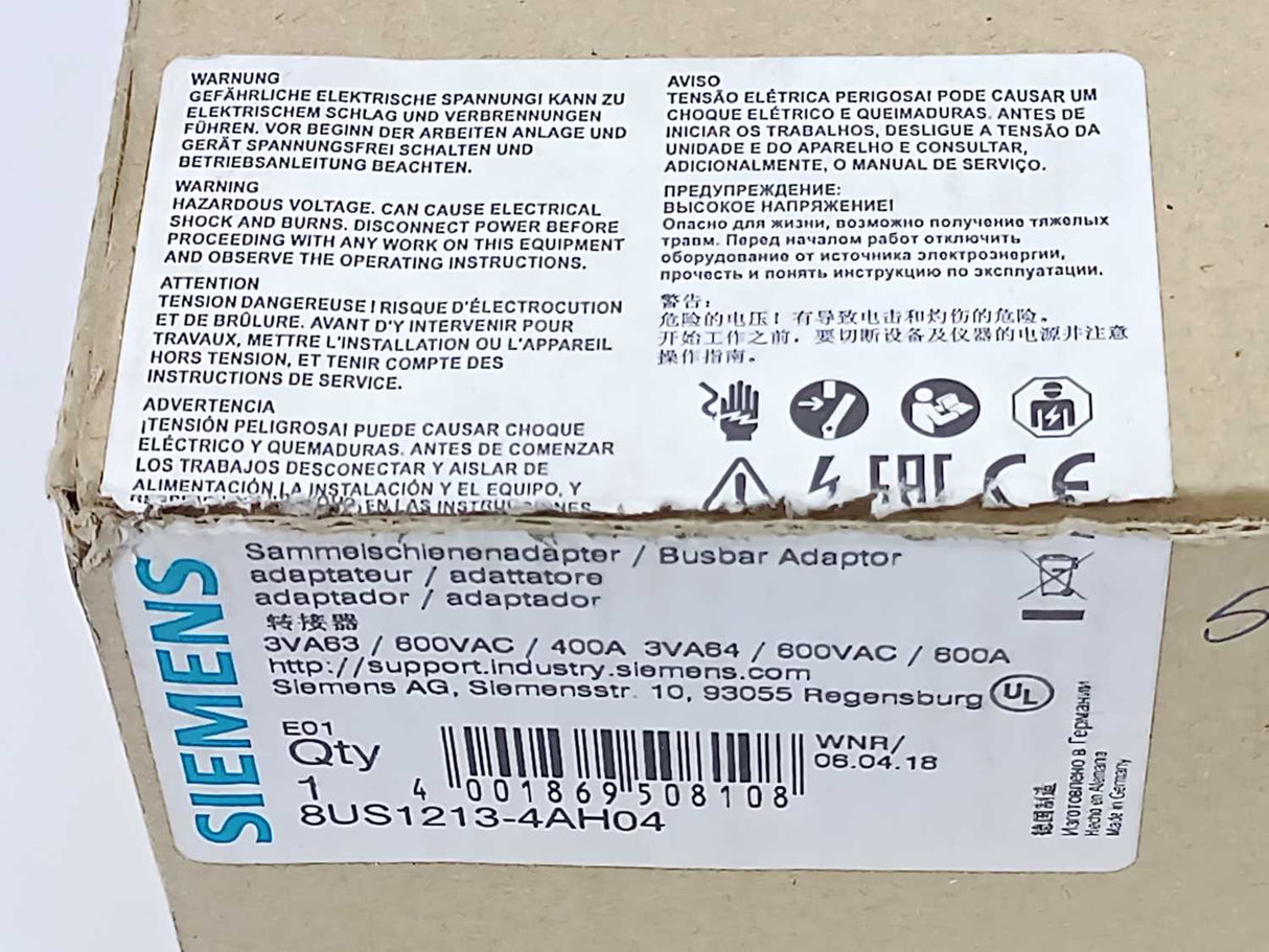 Siemens 8US1213-4AH04 3 Phase Busbar w/ Accessories