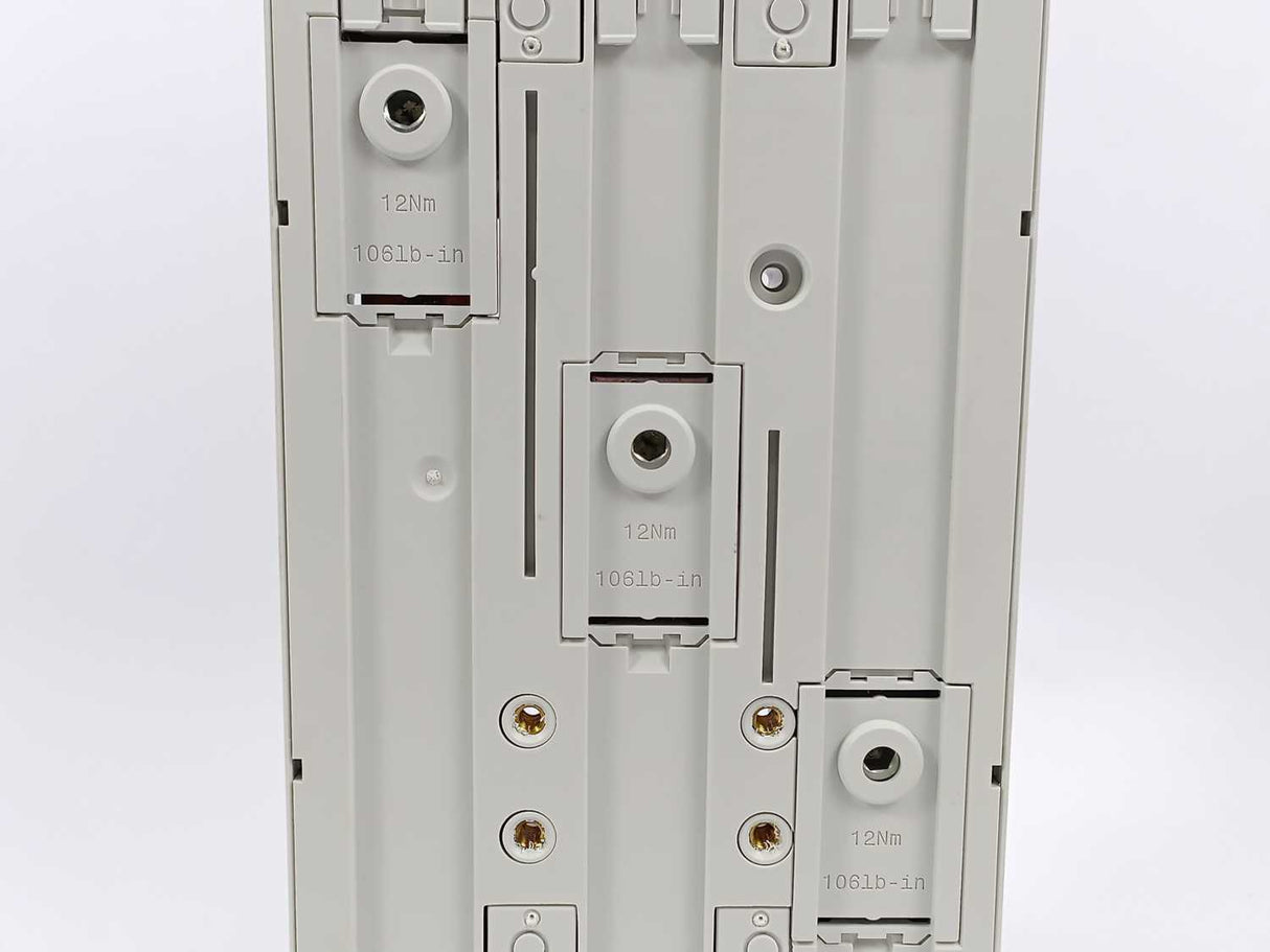 Siemens 8US1213-4AH04 3 Phase Busbar w/ Accessories