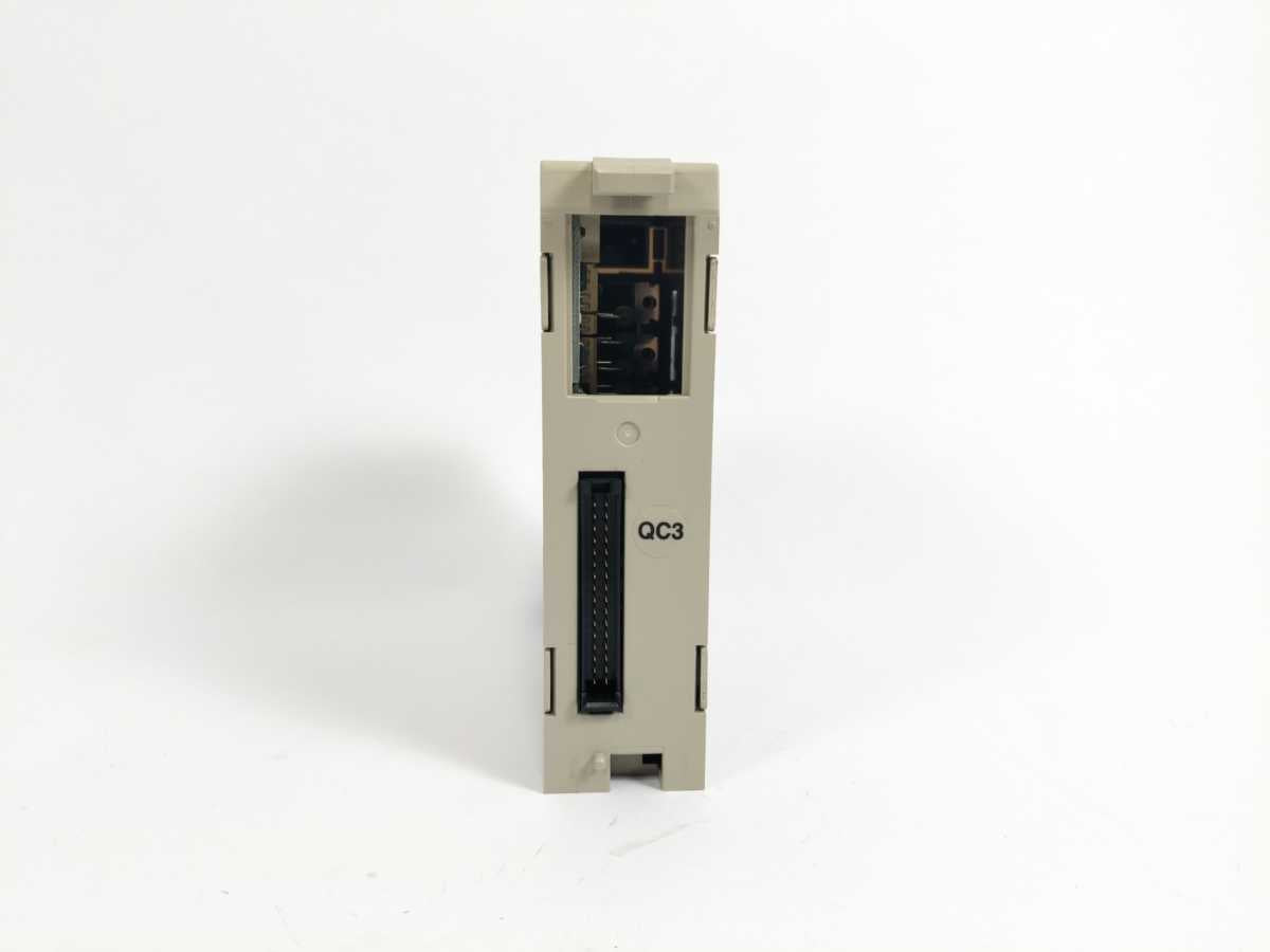 OMRON C200H-OD21A Output Unit