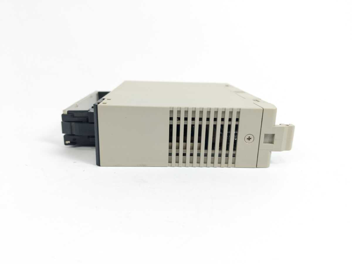 OMRON C200H-OD21A Output Unit