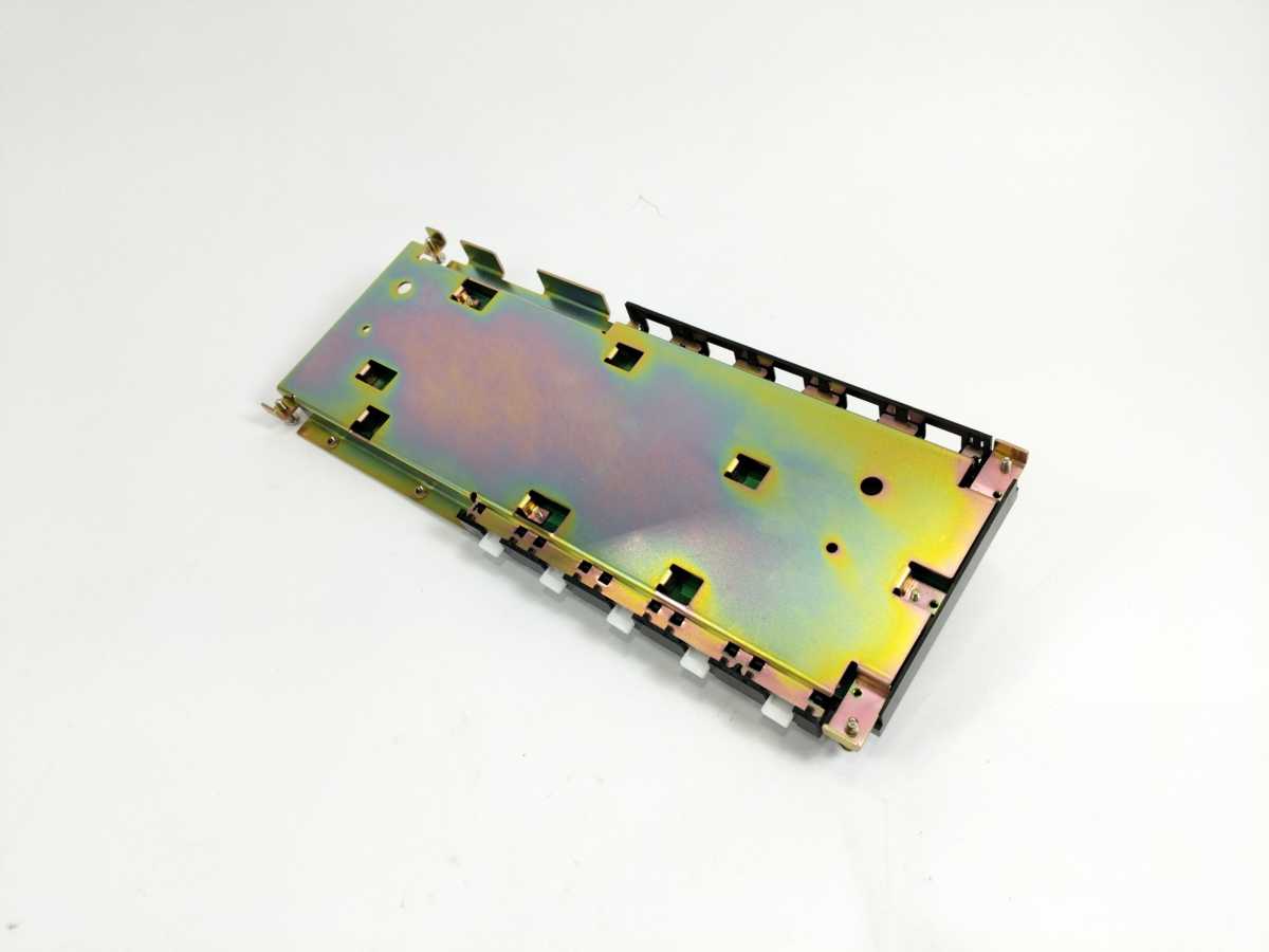 OMRON C200HW-BC051 Base Unit Backplane
