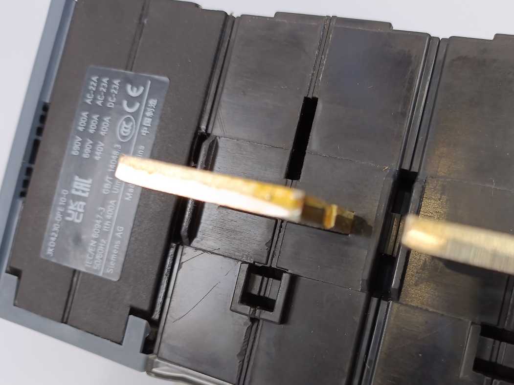 Siemens 3KD4230-0PE10-0 Switch Disconnector