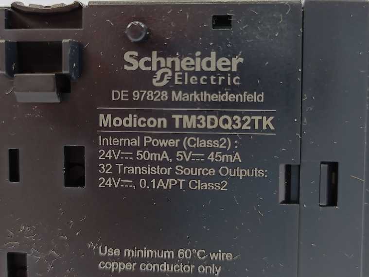 Schneider TM3DQ32TK 061151 Discrete Output Module