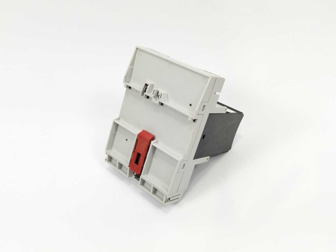 Centra Line / Honeywell CLIOL821A (XFL821A8) Analog Input Module & XS821-22