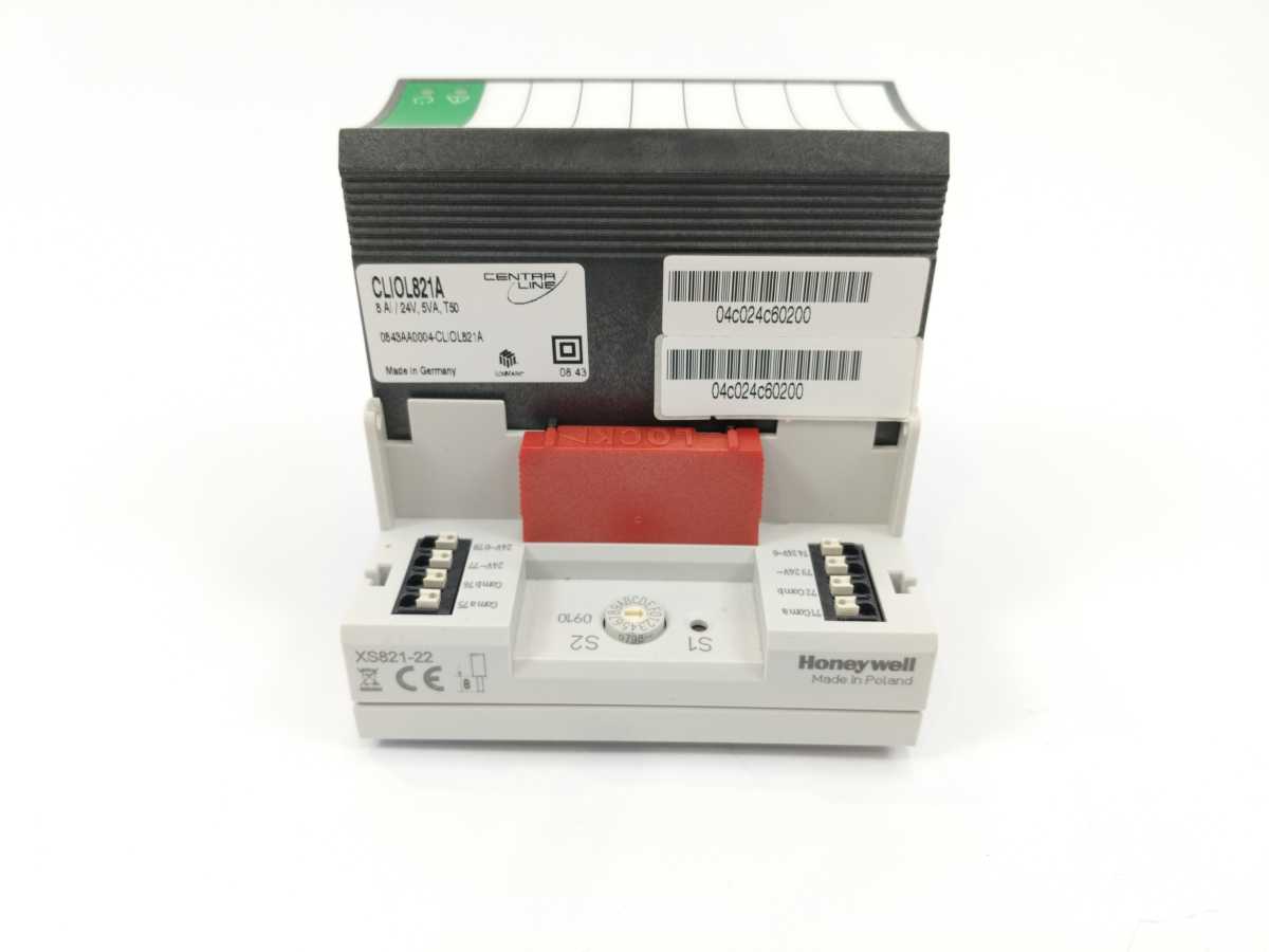 Centra Line / Honeywell CLIOL821A (XFL821A8) Analog Input Module & XS821-22