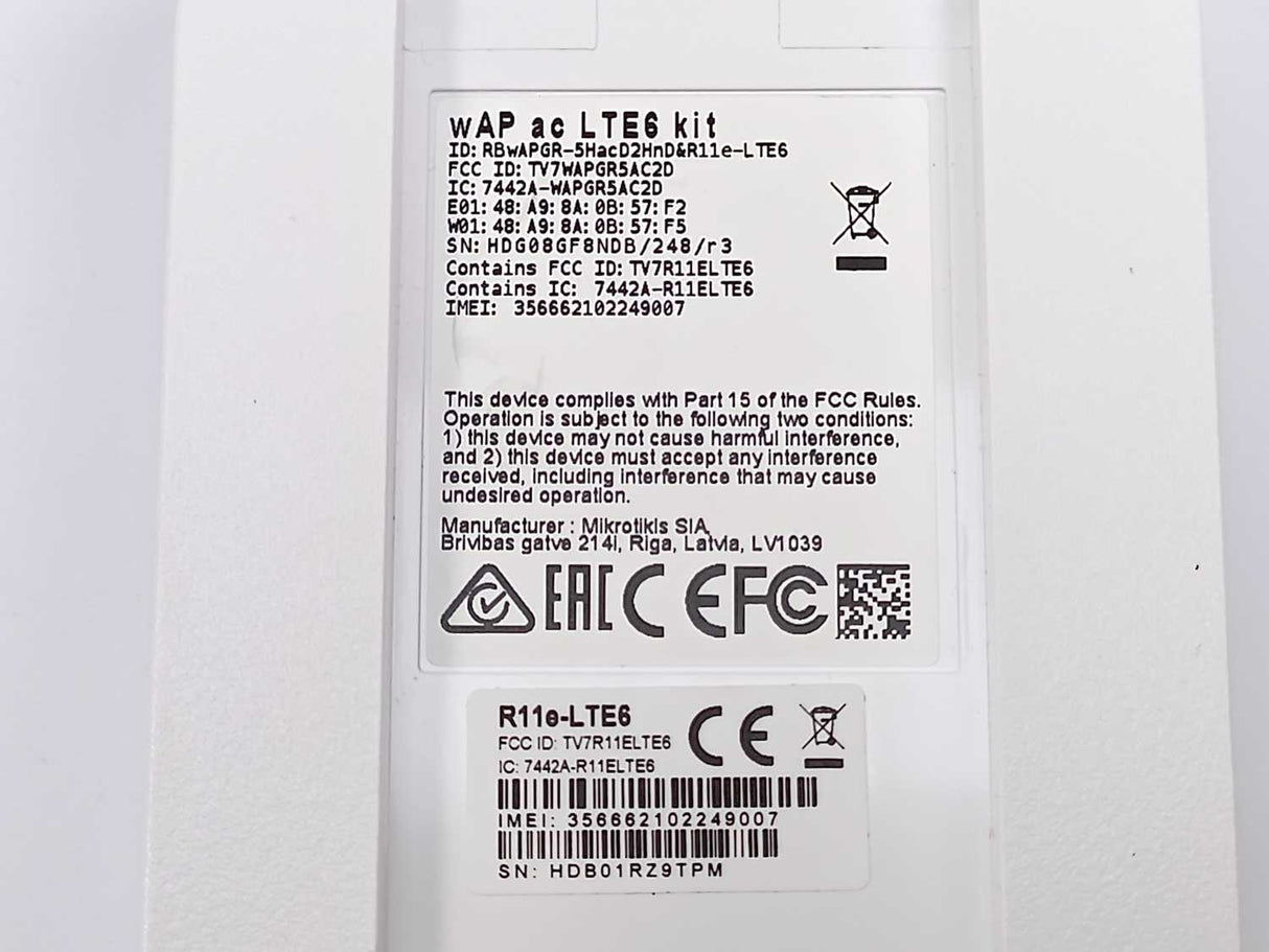MikroTik RBwAPGR-5HacD2HnD&R11e-LTE6 wAP AC LTE6 kit